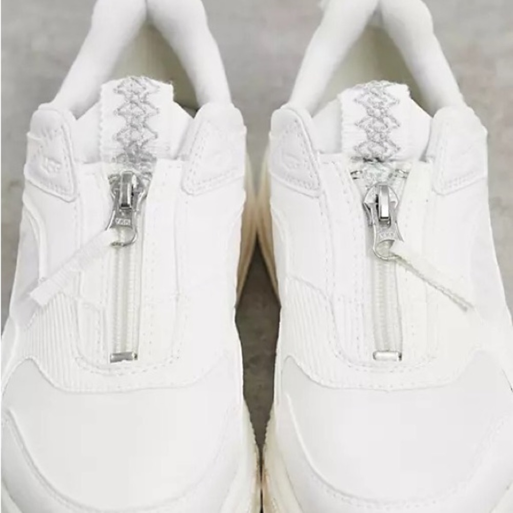 Ugg  sneakers​ - Picture 9 of 9